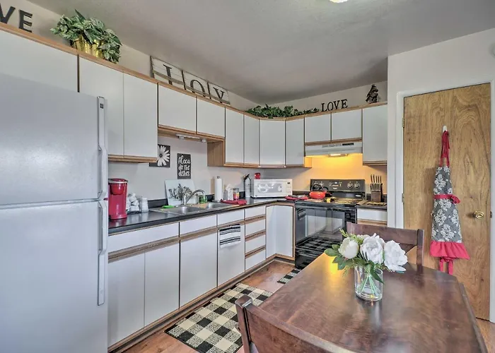 'cedar Mountain Hideout' By Night Rodeo! Appartement Cody